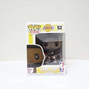 Lebron James NBA Los Angeles Lakers (White Jersey) Funko Pop! #52